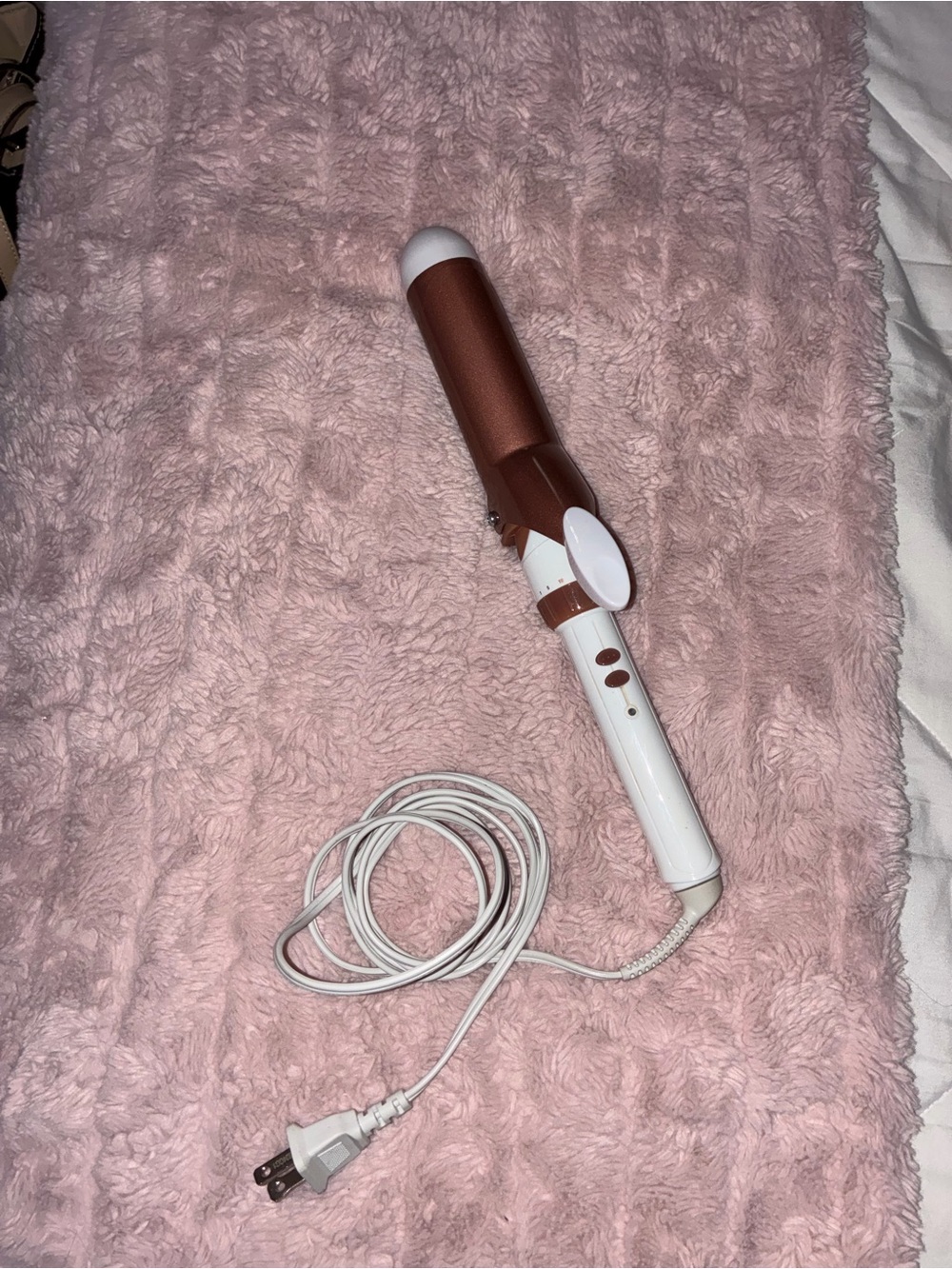 White and Copper Curling Iron with Easy Controls